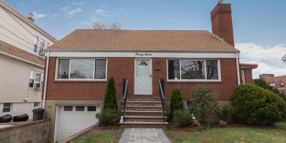 27 Clayton Place, Yonkers, NY