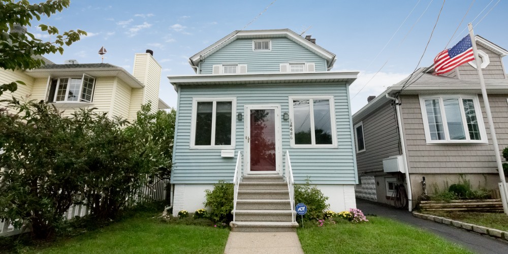 486 Minnieford Ave, City Island, NY