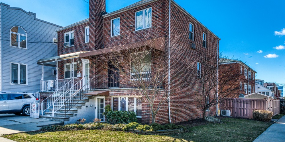 Just sold in Pelham Bay!