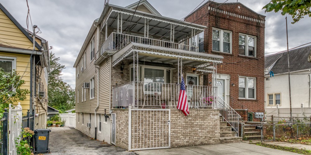 24 days to contract and sold for over asking